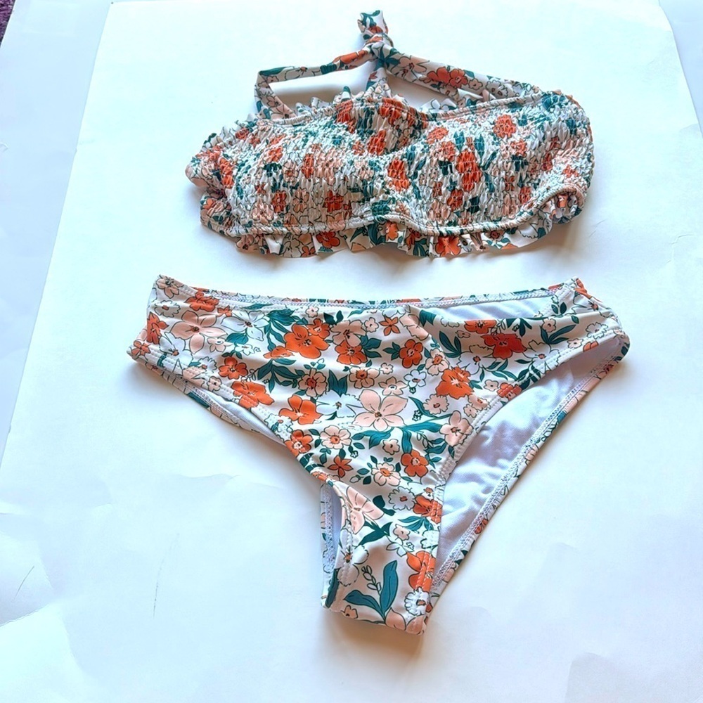 NWOT Modest Floral Bikini Set with Rushed Ruffle Top size M